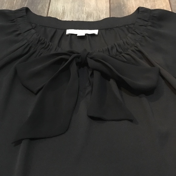 LOFT short sleeve bow front blouse S - Picture 2 of 4